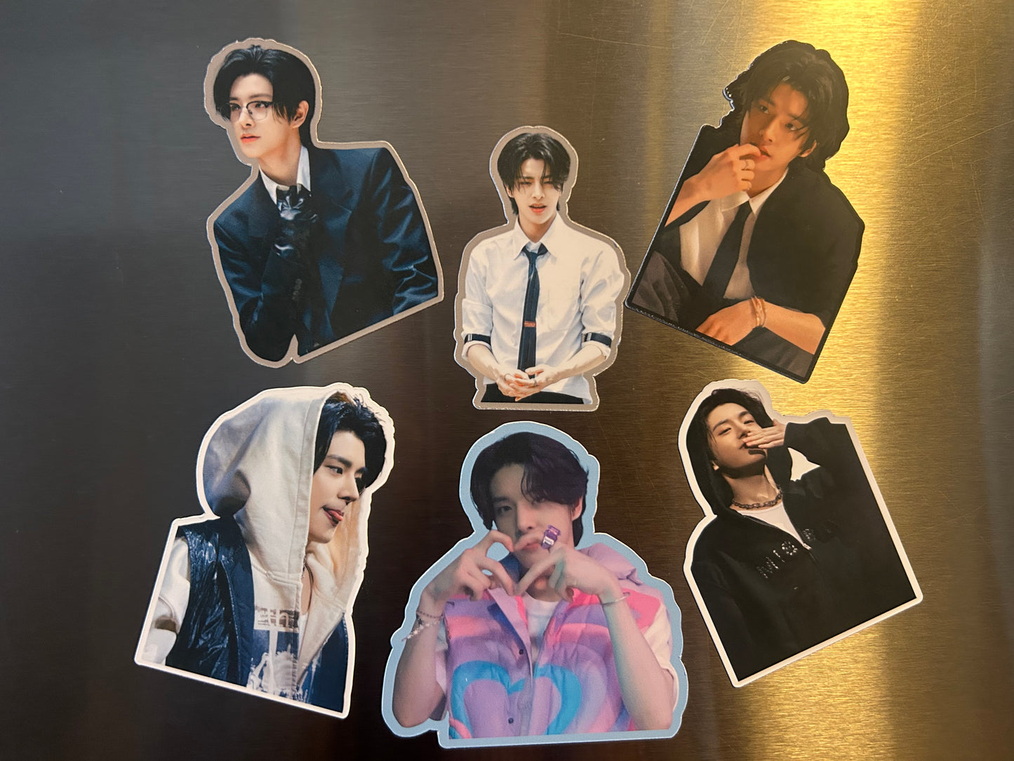 Enhypen Bias Magnet Pac Set - Handmade Decor with 6 Unique Bias Magnets & 4 Extras for Personalized Collection Nature