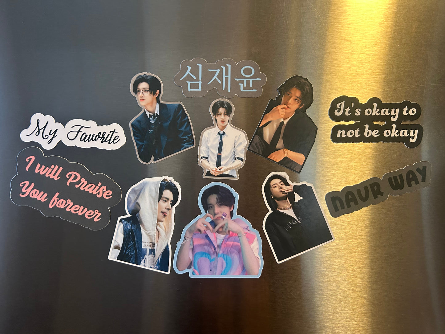 Enhypen Bias Magnet Pac Set - Handmade Decor with 6 Unique Bias Magnets & 4 Extras for Personalized Collection Nature