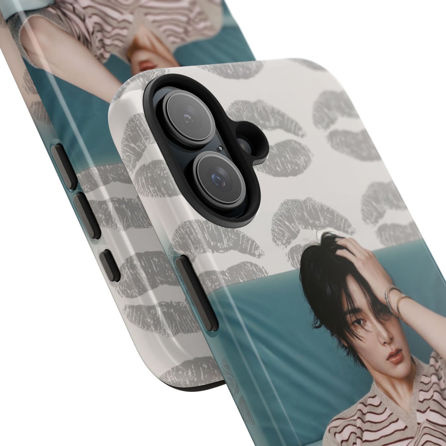 Jeongin Tough Phone Case — Retro Kiss Pattern with Relaxed Model Photo