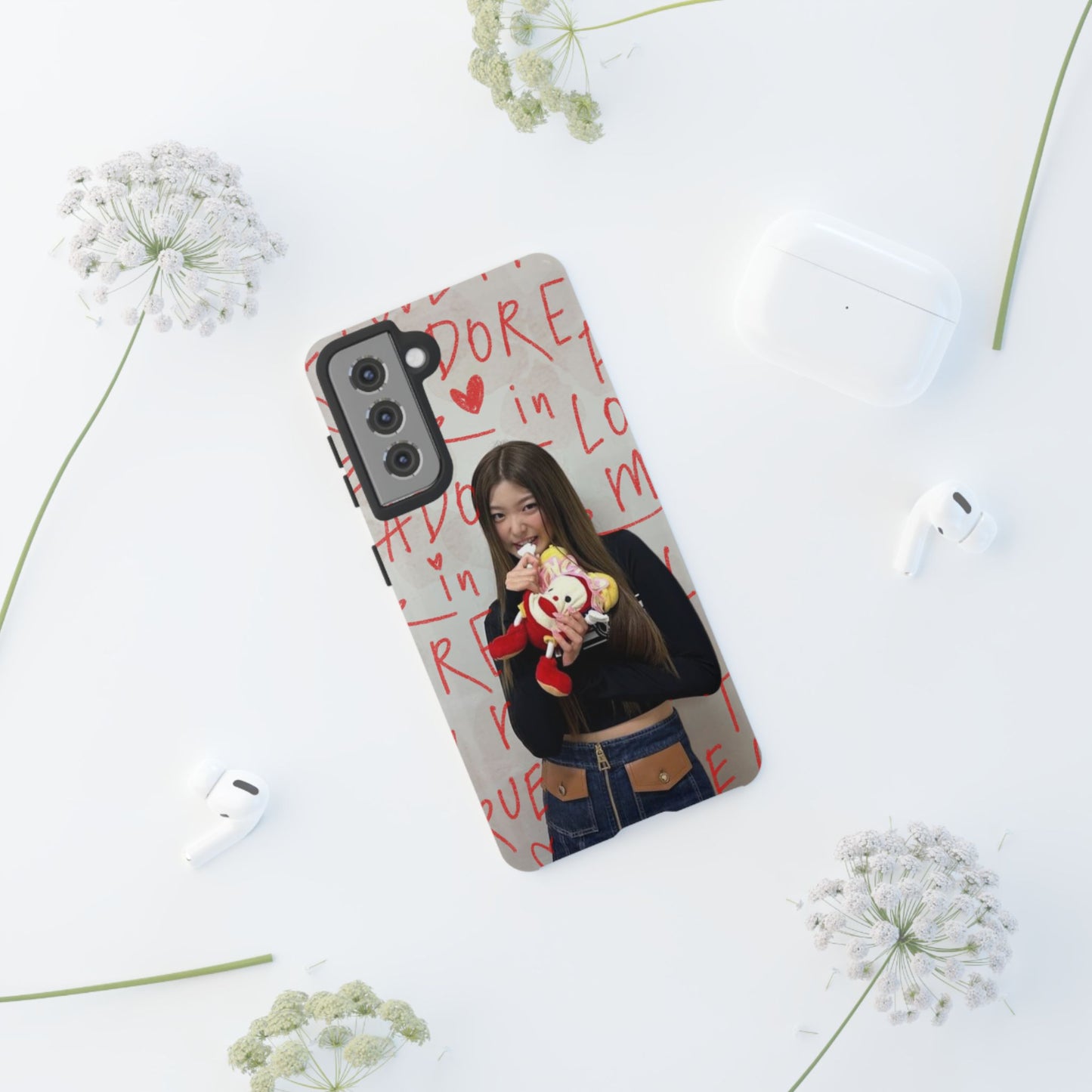 Yoonchae Phone Case — Adore Graffiti Heart Background