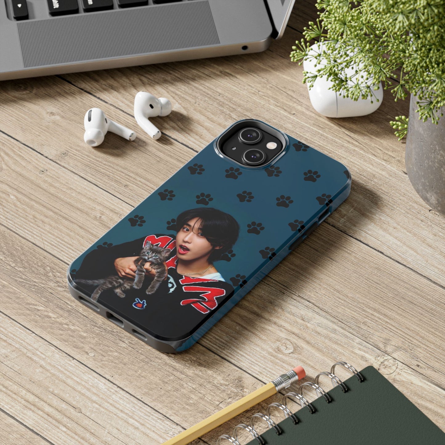 Han Jisung Paw Pattern Tough Phone Case — Photo Graphic Design