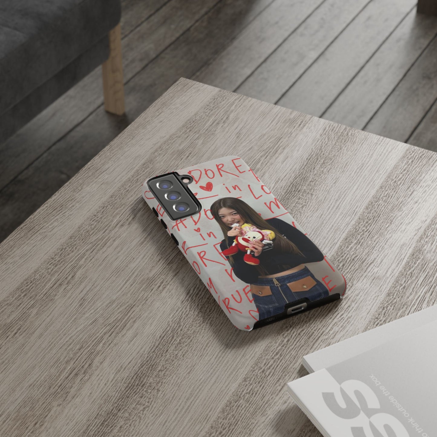 Yoonchae Phone Case — Adore Graffiti Heart Background
