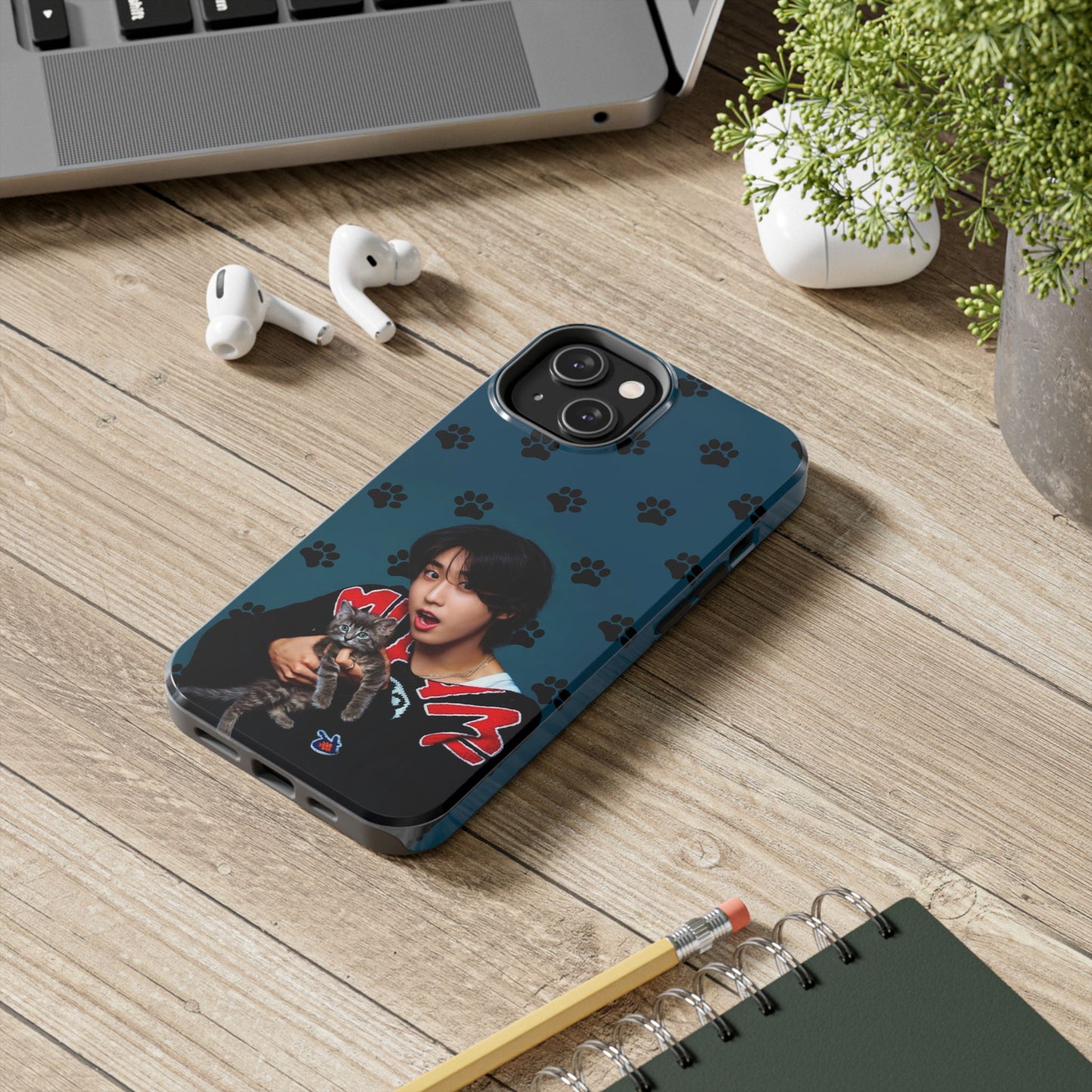 Han Jisung Paw Pattern Tough Phone Case — Photo Graphic Design