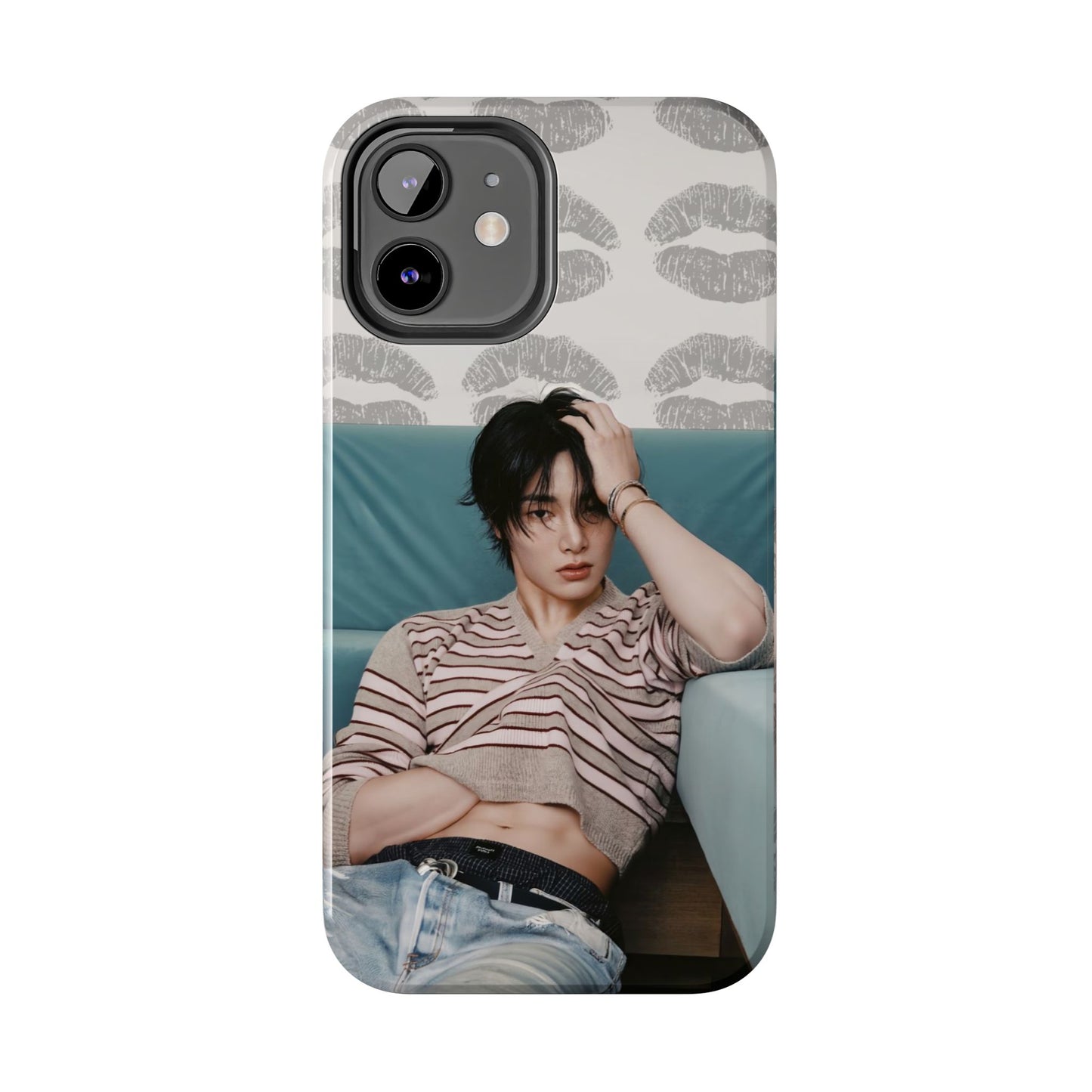Jeongin Tough Phone Case — Retro Kiss Pattern with Relaxed Model Photo