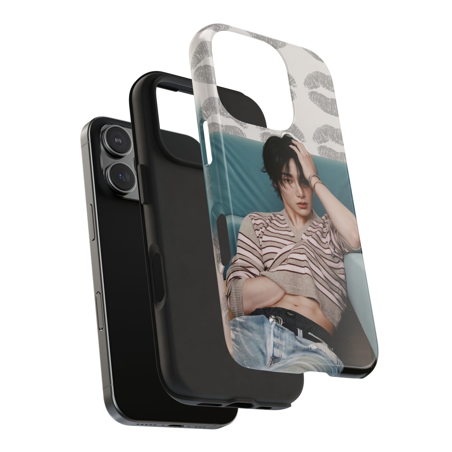 Jeongin Tough Phone Case — Retro Kiss Pattern with Relaxed Model Photo