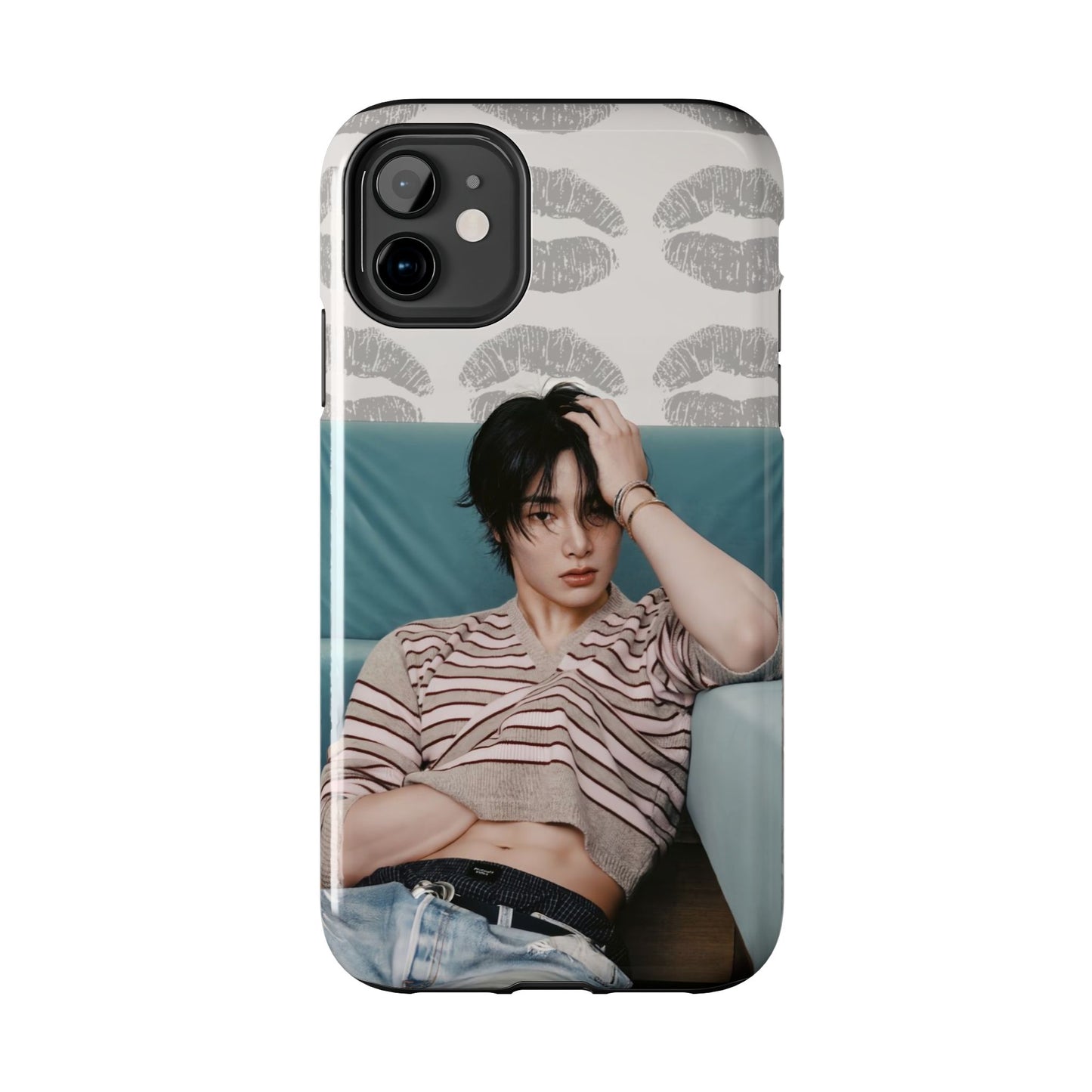 Jeongin Tough Phone Case — Retro Kiss Pattern with Relaxed Model Photo